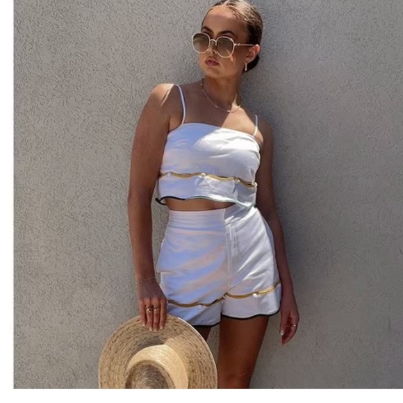 Antonio Melani x The Nat Note Zoe Scalloped High Waisted Shorts And Top. - Picture 4 of 15